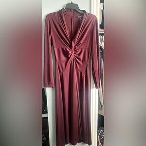 Elegant Burgundy Long Sleeve Dress
